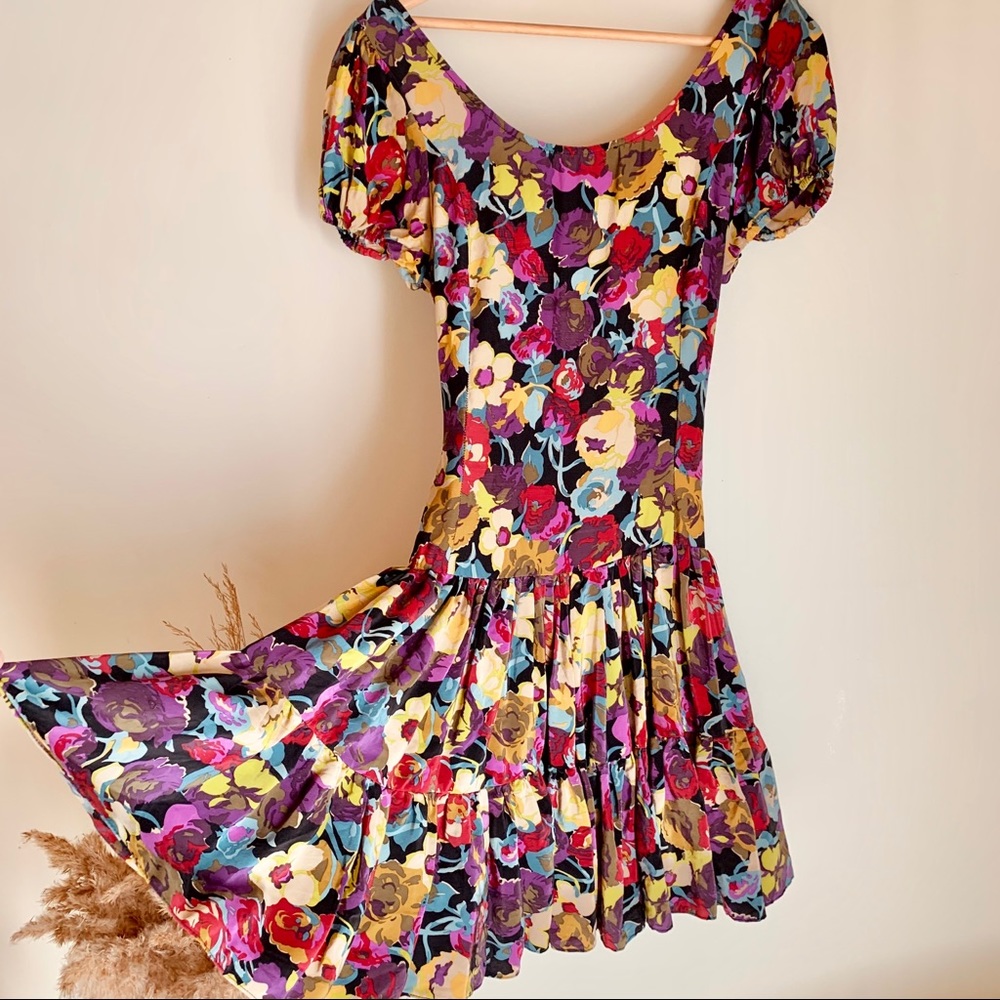 Betsy Johnson silk floral dress. Size 8